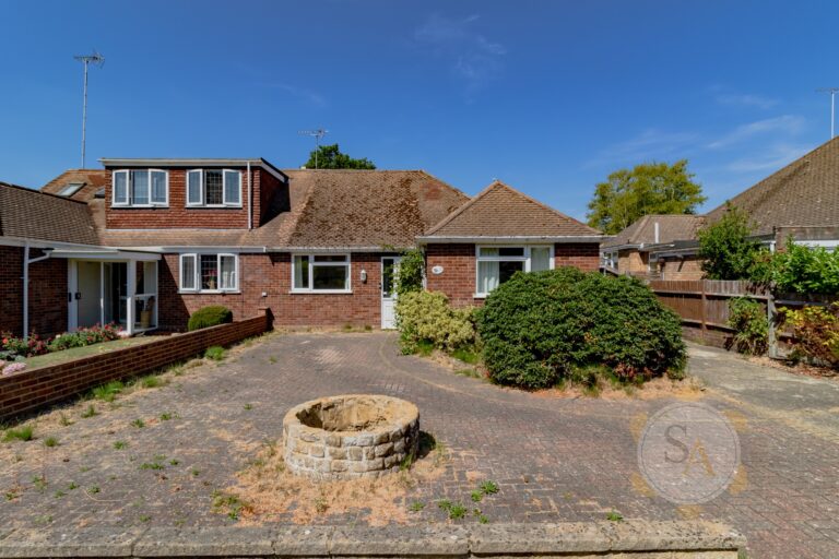 Wentworth Crescent, Ash Vale, Aldershot